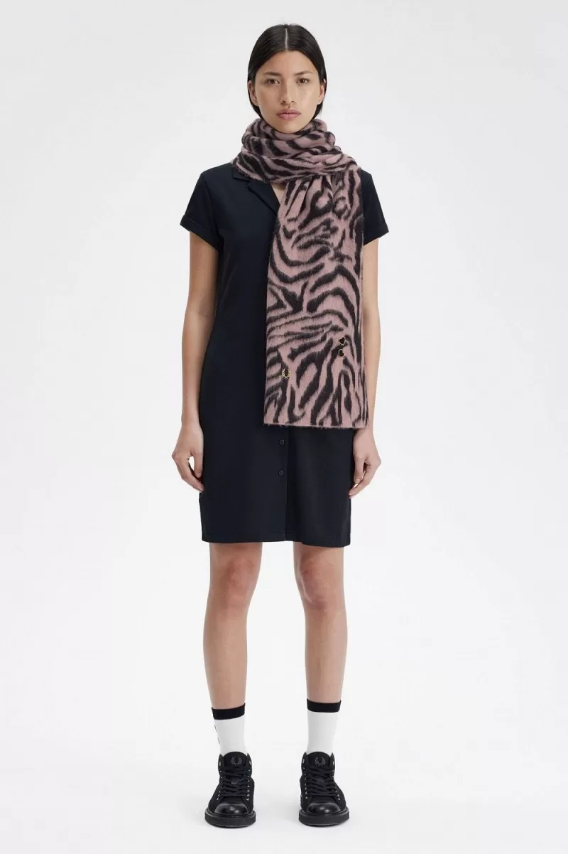 Fred Perry Amy Women’s Scarf Dusty Rose Pink ZEWPA5790 Fred Perry Amy Women’s Scarf Dusty Rose Pink ZEWPA5790