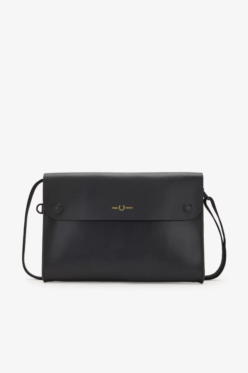 Fred Perry Burnished Leather Sacoche Men’s Bags Black MESLJ4968 Fred Perry Burnished Leather Sacoche Men’s Bags Black MESLJ4968