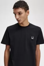 Fred Perry Enamel Pin Men’s T-Shirt Black DMGLR8754