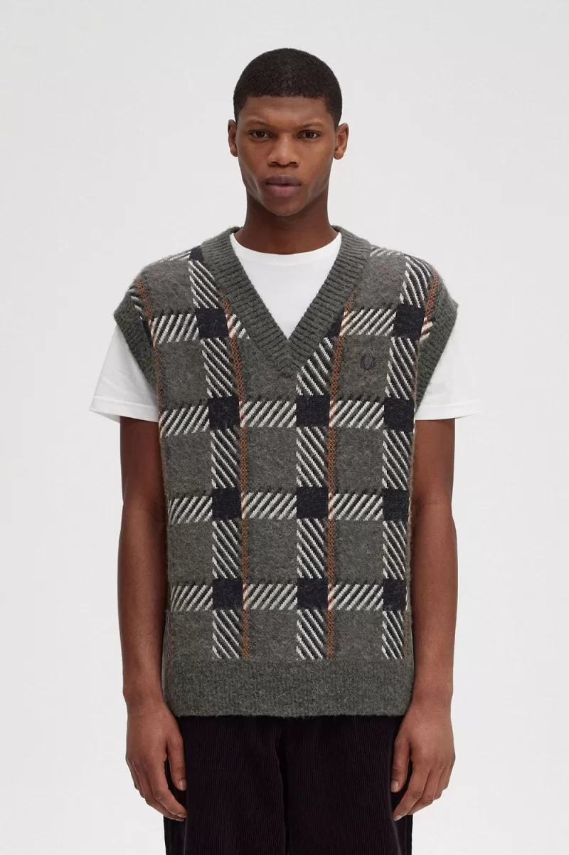 Fred Perry Glitch Tartan Knitted Men’s Tanks Field Green GXKOW6027 Fred Perry Glitch Tartan Knitted Men’s Tanks Field Green GXKOW6027