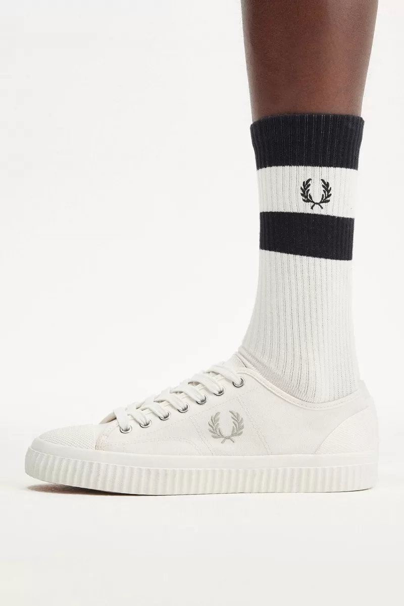 Fred Perry Low Hughes Men’s Plimsolls Light Beige Oatmeal BJFZU9816 Fred Perry Low Hughes Men’s Plimsolls Light Beige Oatmeal BJFZU9816