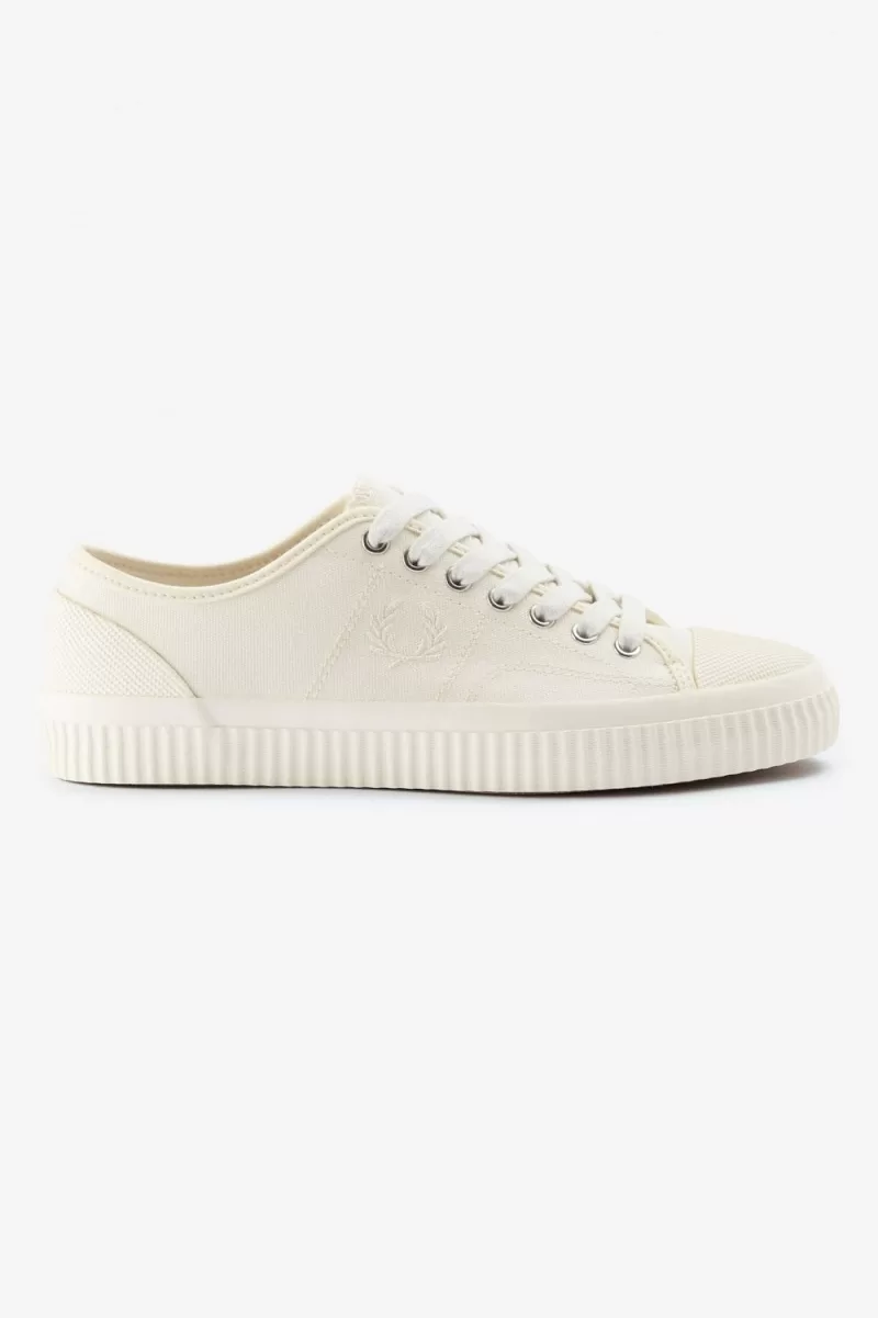 Fred Perry Low Hughes Women’s Plimsolls Ivory Light Beige NCKOH9453 Fred Perry Low Hughes Women’s Plimsolls Ivory Light Beige NCKOH9453
