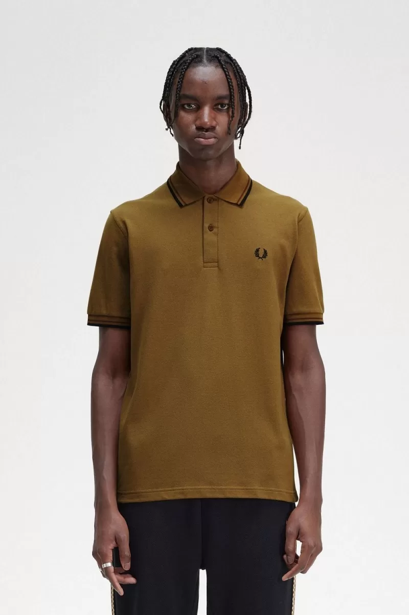 Fred Perry M12 Men’s Shirt Dark Coffee Whisky Brown Black HEWUZ2963 Fred Perry M12 Men’s Shirt Dark Coffee Whisky Brown Black HEWUZ2963