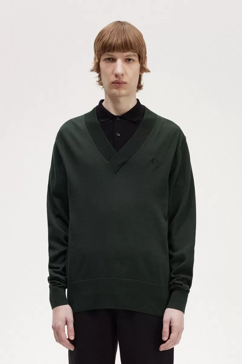 Fred Perry V-Neck Men’s Jumper Night Green CMYXI4375 Fred Perry V-Neck Men’s Jumper Night Green CMYXI4375