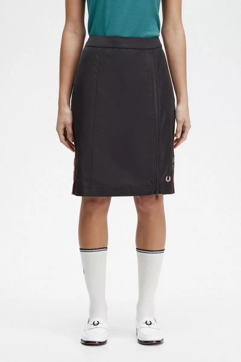 Fred Perry Zip Detail Women’s Skirts Black NWVRE1509 Fred Perry Zip Detail Women’s Skirts Black NWVRE1509